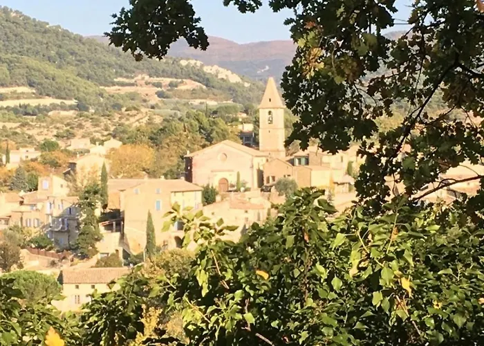 Les Chênes Hébergement de vacances *